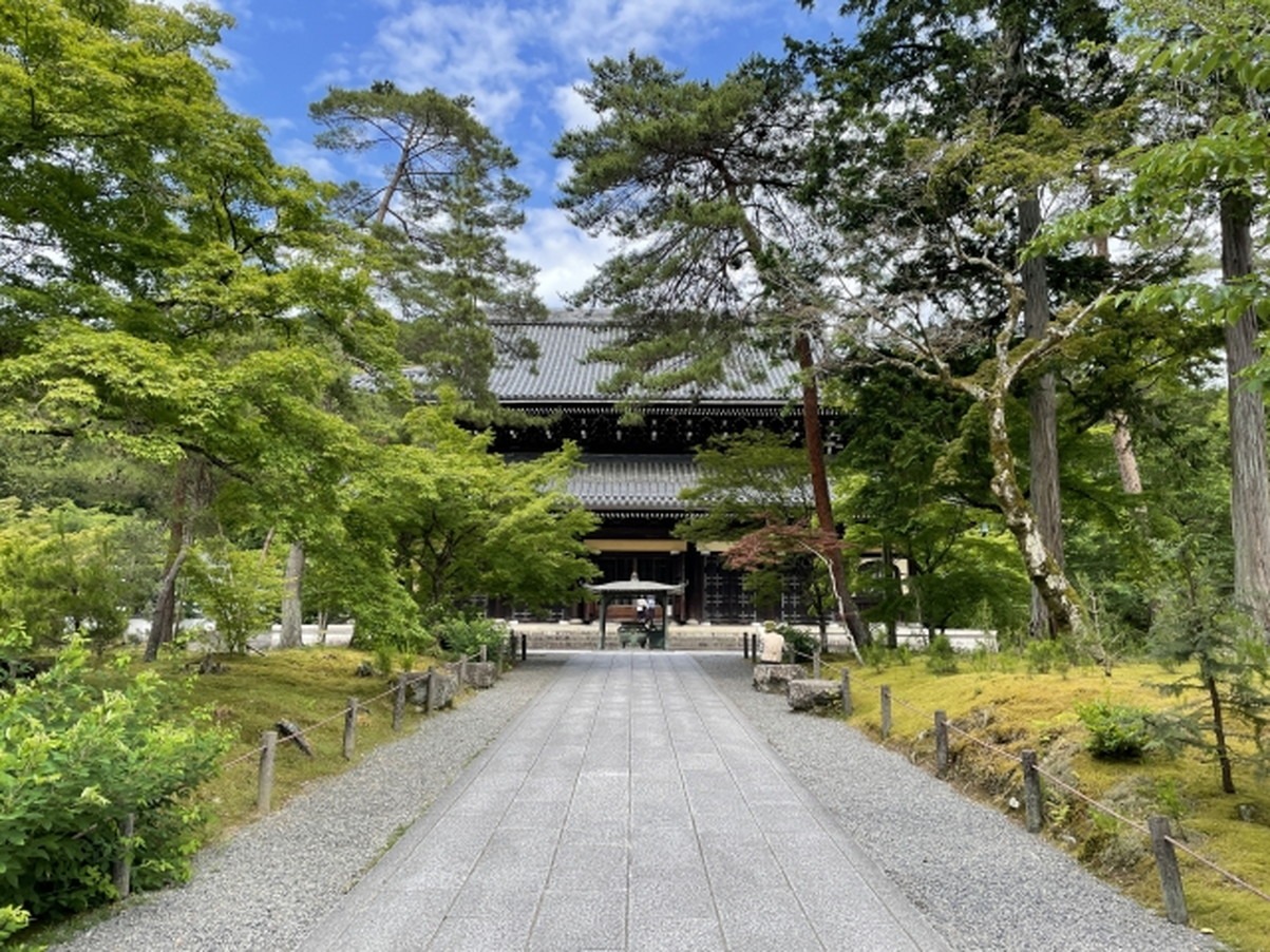 南禅寺の魅力：美しい建築と深い精神文化が人々を引き寄せ、時間の感覚が歪む神秘的な場所