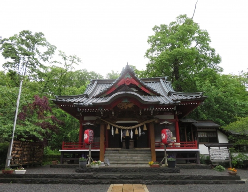 山中諏訪神社の成り立ちと女性神信仰の特異性